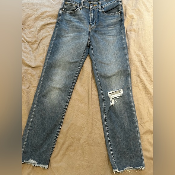 Levi’s 724 high rise straight jeans - Picture 5 of 5